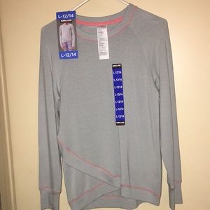 Girls long sleeve light shirt